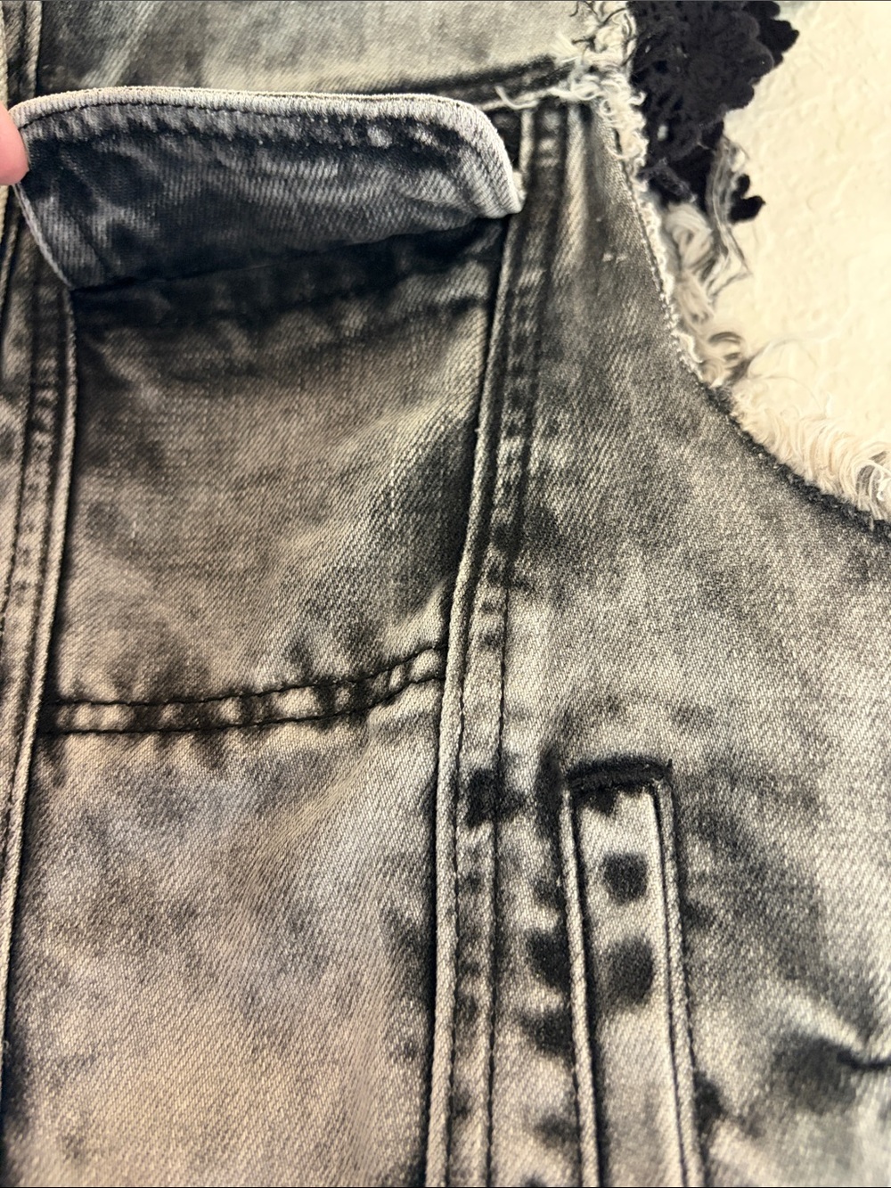 BKE Washed Black and Gray Denim Vest - Picture 7 of 8